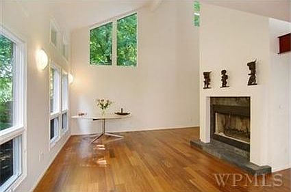 2nd image of 2 Georgia Ln
