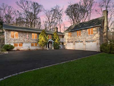 34 Wake Robin Lane, Stamford, CT, 06903