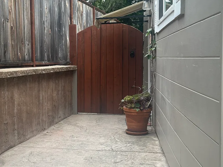 72 Wellings Pl #1 — Photo 4