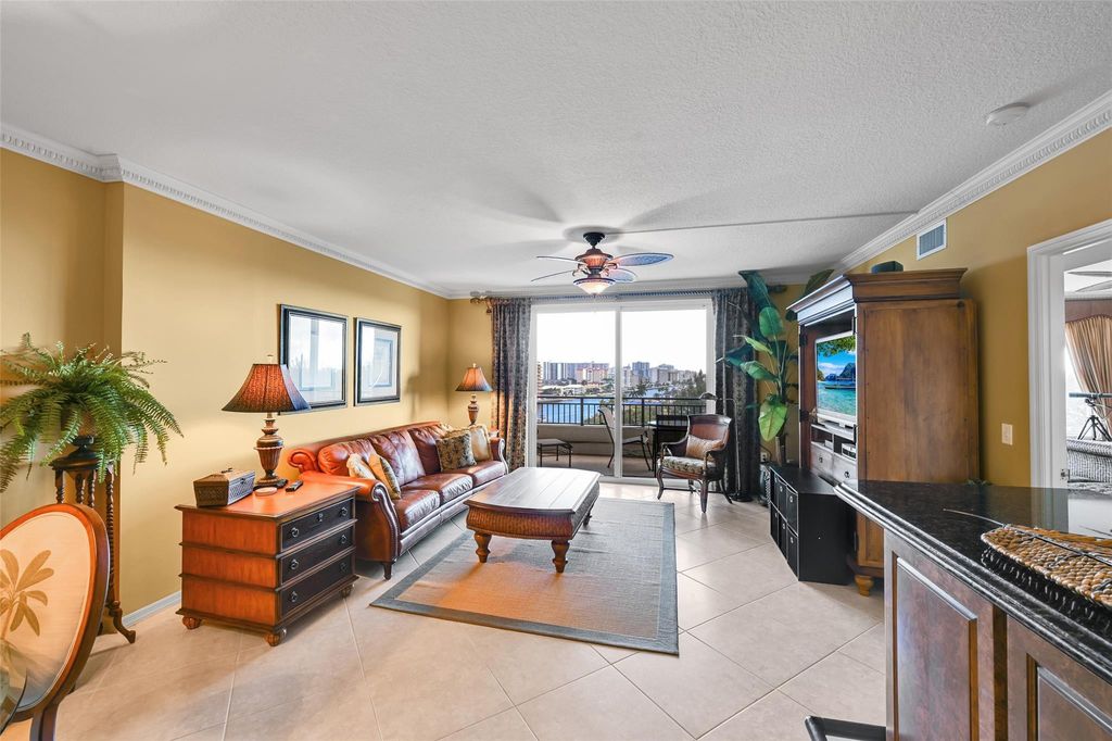 2880 NE 14th Street Causeway #710, photo 3