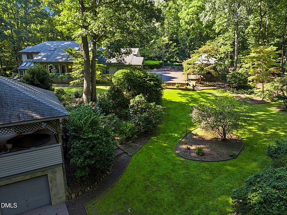 5th image of 2227 Graystone Ln