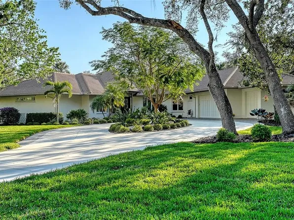 3178 Dick Wilson Dr, Sarasota, FL 34240