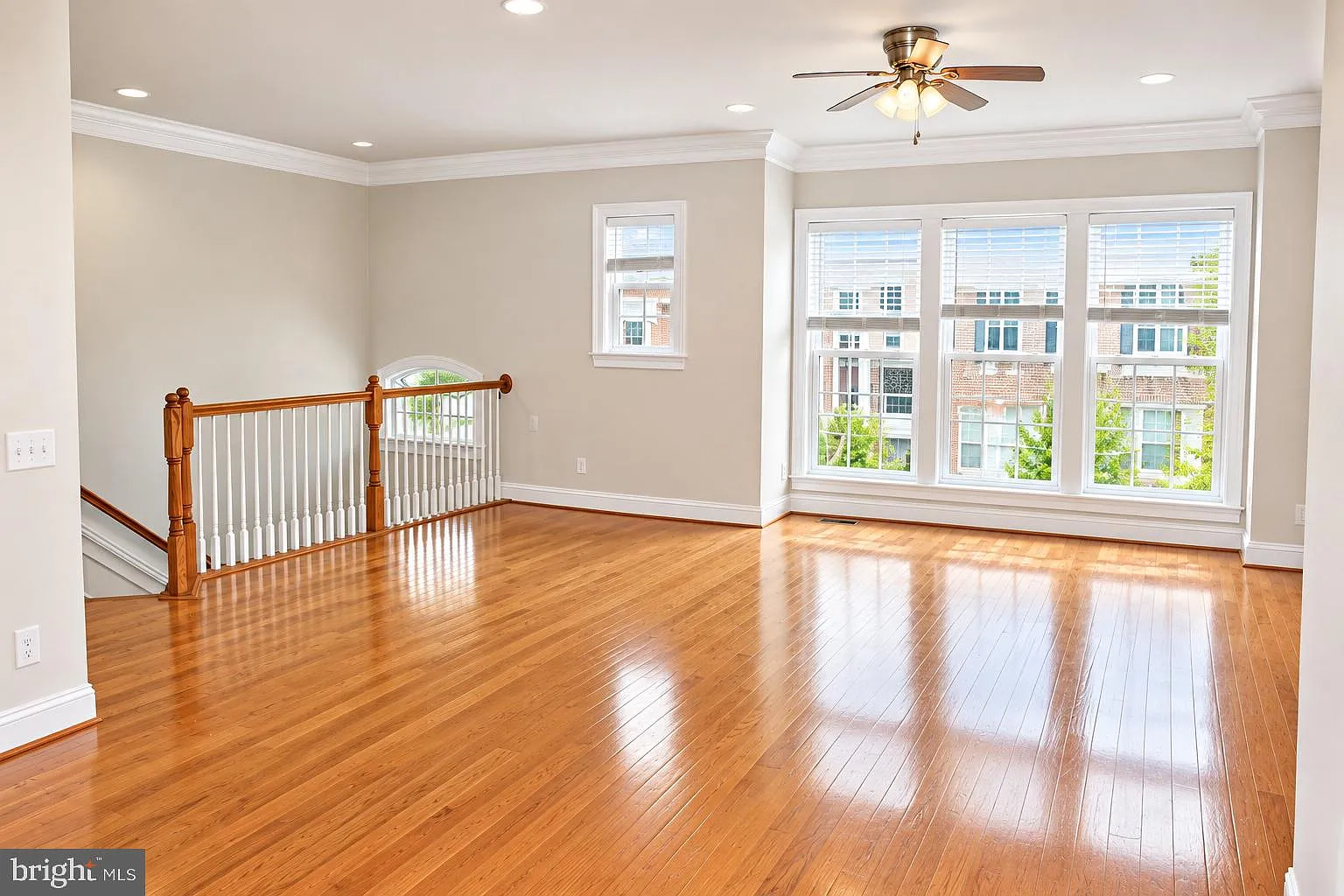 4 bed, 3.5 bath, 2984 sqft, $3,700 — Photo 3