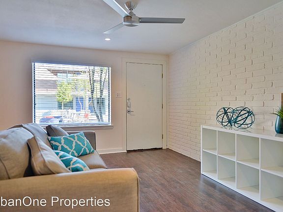 4th image of 1717 Norfolk St #13