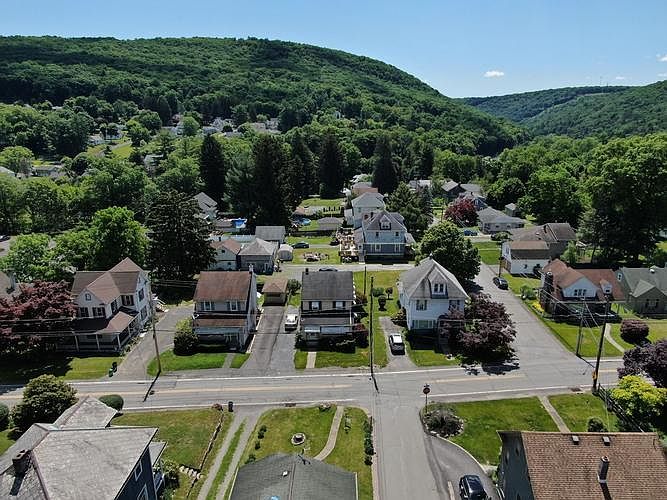 19 Harris Hill Rd, Trucksville, PA 18708 Zillow