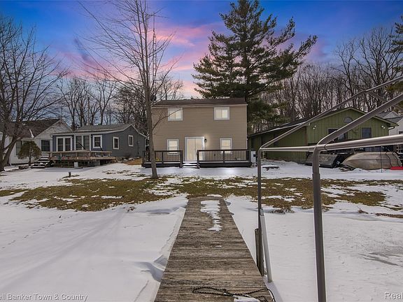 2nd image of 2705 Melvin Rd