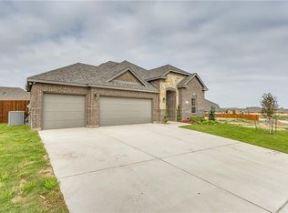 704 Richard St, Crowley, TX 76036