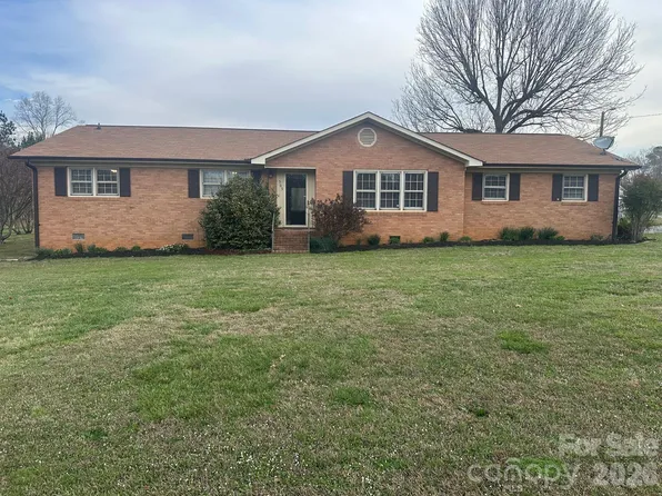 505 Highway 11 E, Chesnee, SC 29323