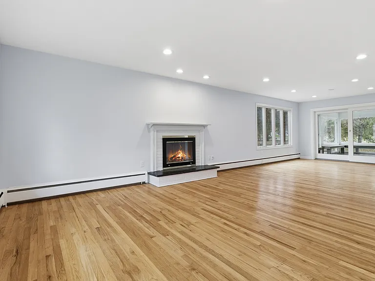 2 Rockyfield Rd — Photo 5