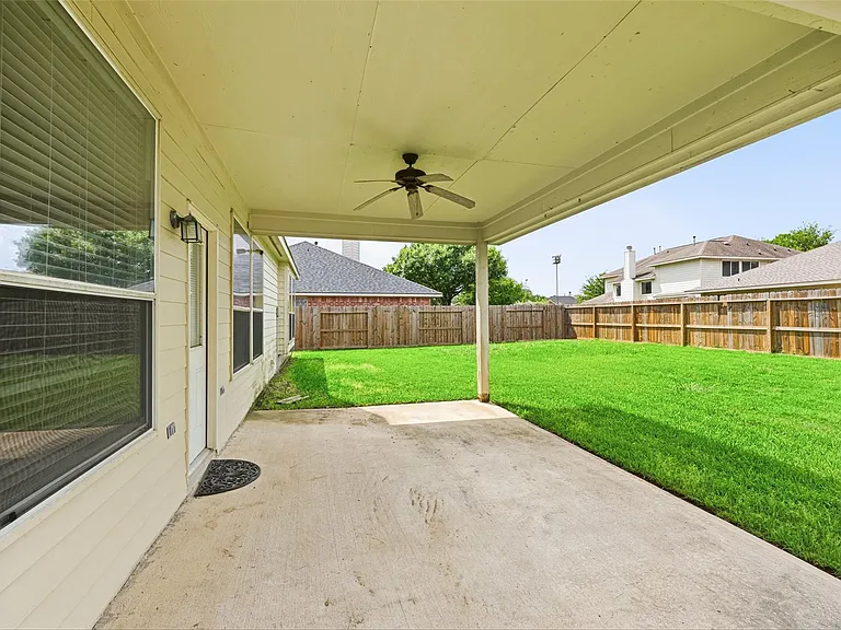 18010 Timber Crossing Ln — Photo 28