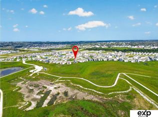 17675 Rose Lane Rd, Omaha, NE 68136
