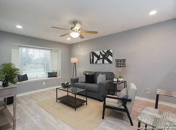 4th image of 7103 Remuda Dr