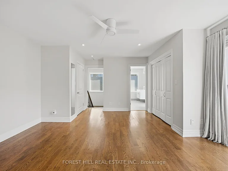 52 Shaftesbury Ave — Photo 19
