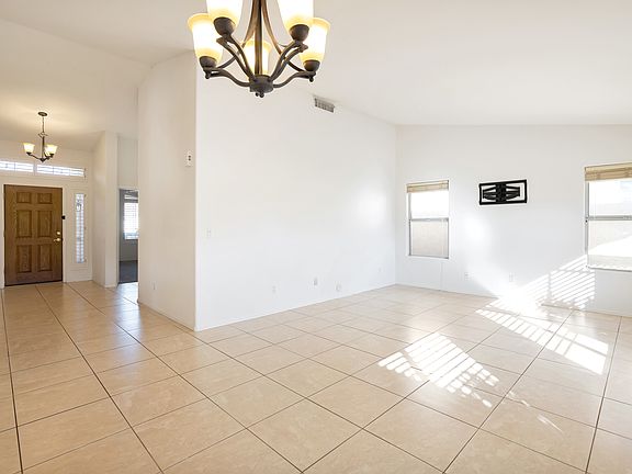 3rd image of 4721 E Villa Maria Dr