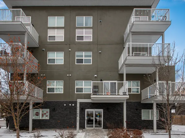 11106 122nd St NW, Edmonton, AB T5M 0B4