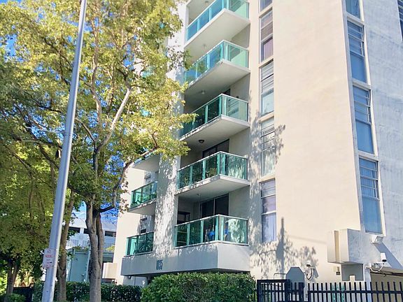 5th image of 1035 West Ave Ph 5