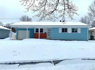 673 Deerfield Dr, North Tonawanda, NY 14120
