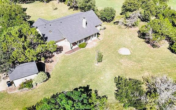 4th image of 125 Kyle Ln
