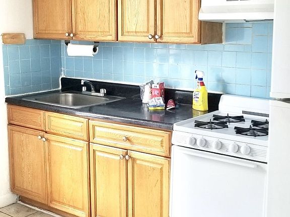 3rd image of 4212 30th Ave APT 3
