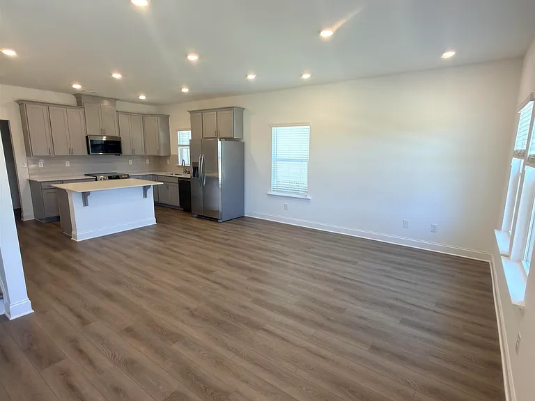 203 Ensemble Blvd — Photo 5