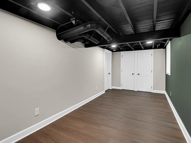 7339 Jefferson Ave — Photo 15
