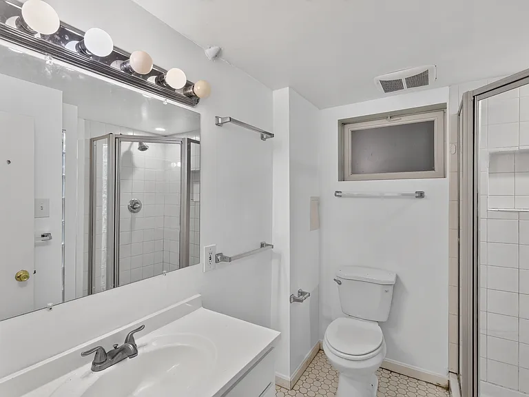 2338 Belleview Ave — Photo 11