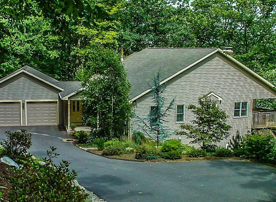 For Sale: 118 Wildwood Road, Vernon, Connecticut 06066