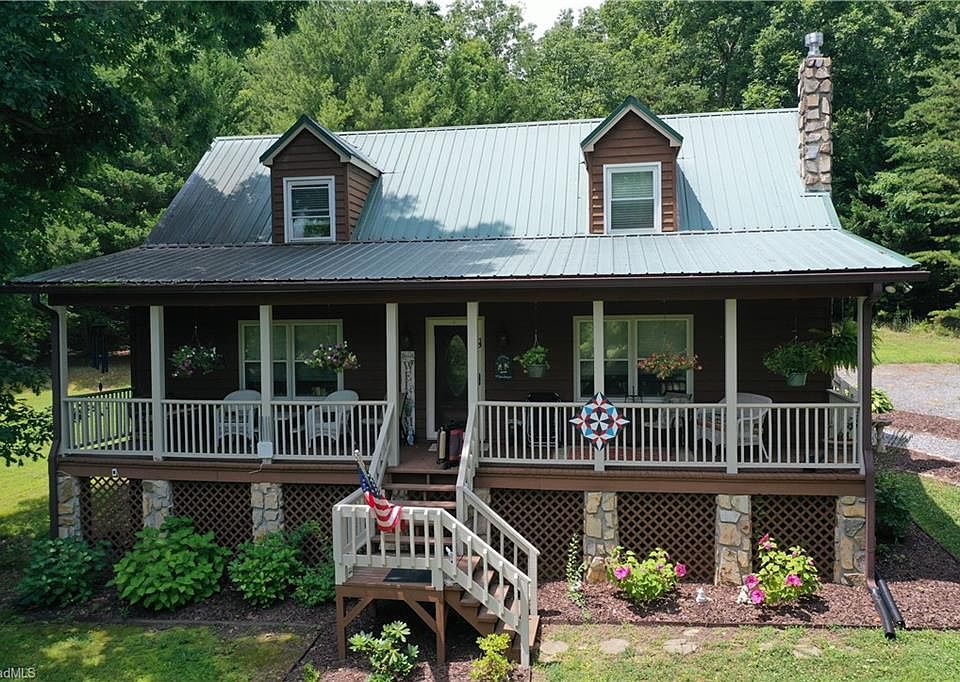 1st image of 167 Woodcarver Ln