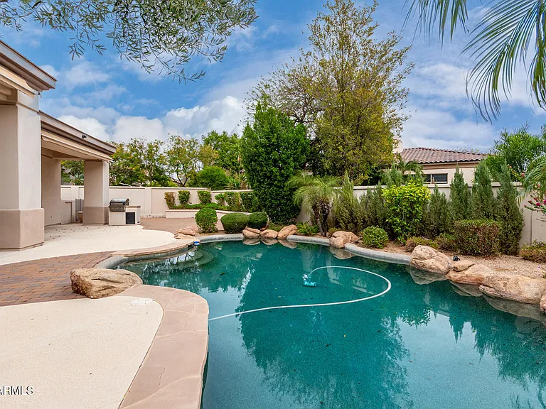 8317 E Feathersong Ln — Photo 20