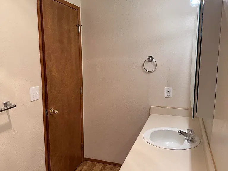 482 Iowa St #B — Photo 19