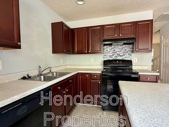 4th image of 17121 Greenlawn Hills Ct