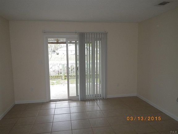 3rd image of 3350 Green Briar Cir APT D