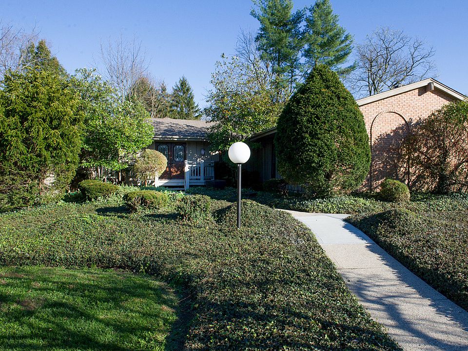 1st image of 10130 Woodfern Way