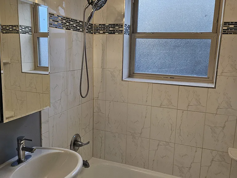 2667 Martin Luther King Jr Ave SE #302 — Photo 7