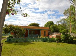 509 Camino Del Medio, Taos, NM 87571