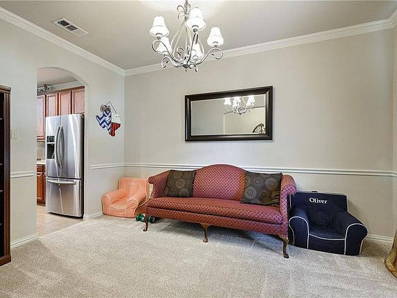 3rd image of 2516 Saddlehorn Dr