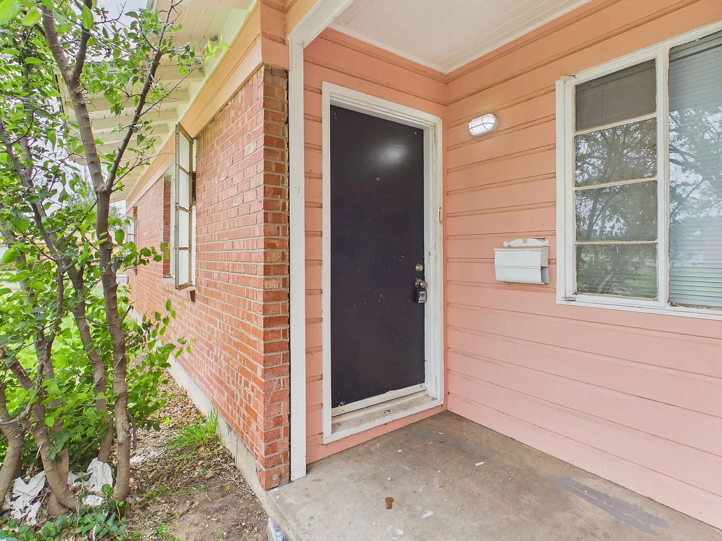 2711 Duncan Drive A — Photo 2