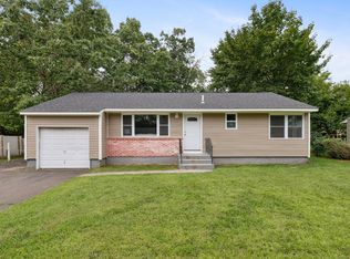 5 Patton Rd, Bloomfield, CT 06002