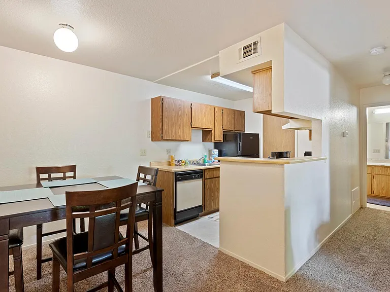 1 Bedroom 1 Bath Furnished (Classic)