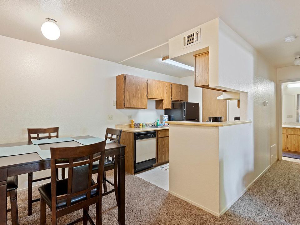 1 Bedroom 1 Bath Furnished (Classic)