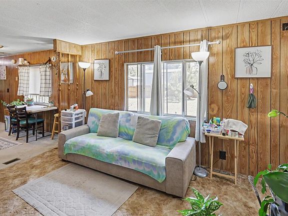 4th image of 412 Fireside Street