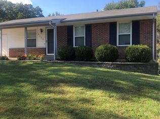 5325 Waltham Ct, High Ridge, MO 63049