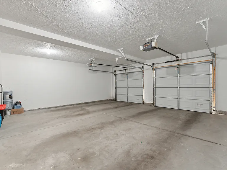 7168 S Kristilyn Ln — Photo 24