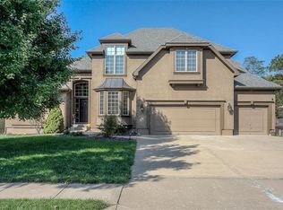 10234 N Avalon Ave, Kansas City, MO 64154