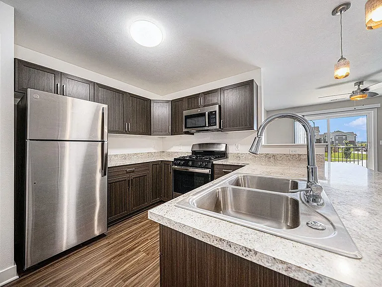 Trade Winds Apartment Homes — Photo 53