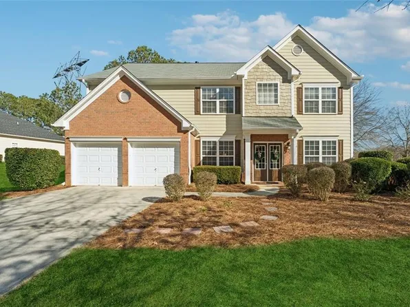 724 Landsdowne Ln, Locust Grove, GA 30248