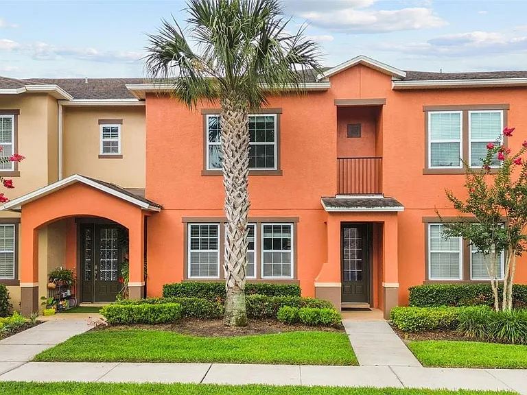 561 Telfair Square Ct — Photo 1