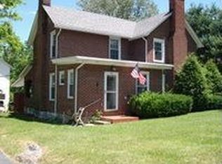 2001 Virginia Heights Dr, Bluefield, VA 24605