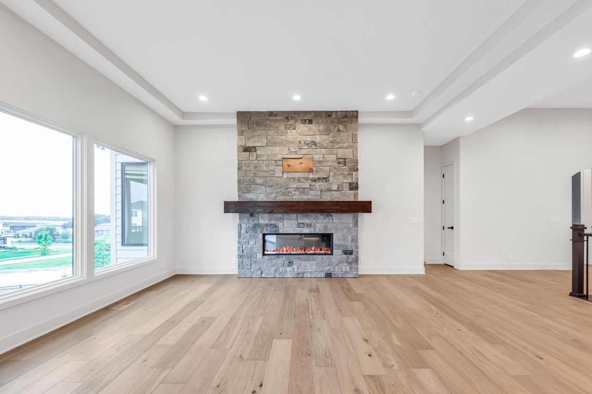 next background image