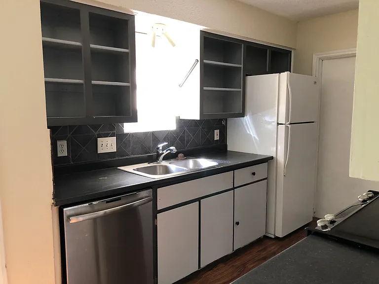3313 Pecan Springs Rd #A — Photo 8